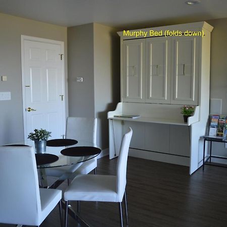 1-Bedroom Seaview Guesthouse On Seattle Luxury Estate With Views Of Olympic Mountains Eksteriør billede